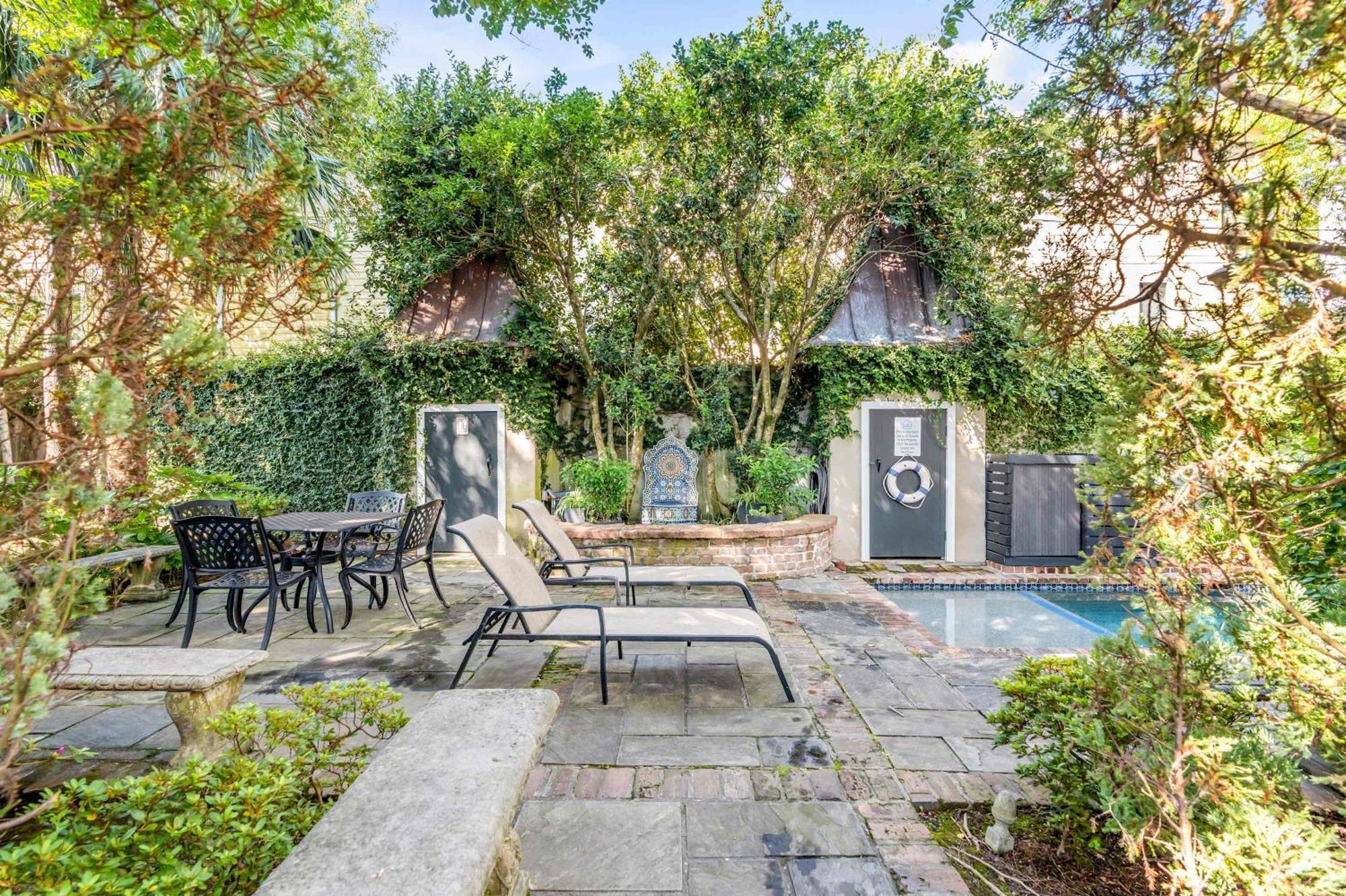 Serene Cottage With Beautiful Garden And Heated Pool Charleston Exterior foto